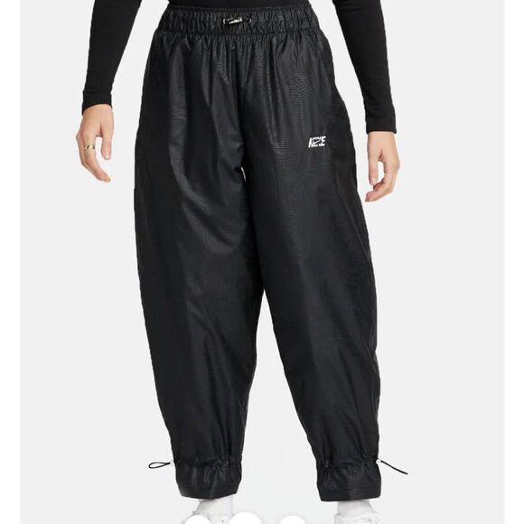 Nike DQ7038-010 Women Sz S Black Icon Clash Loose Fit Water Repellent Pants - Picture 1 of 13